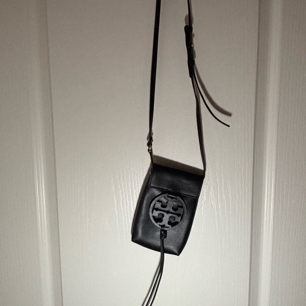 Tory Burch Miller Phone Crossbody, black - Picture 2 of 5